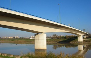 Puente Reina Sofía (Fotografía Grez)