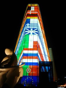 La noche del 20 de Abril se volvió a iluminar el Pabellón de la CEE, símbolo ya del PCT Cartuja.