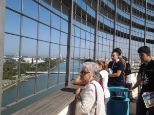 Desde la Torre Schindler los visitantes visualizaron toda la Isla de la Cartuja y Sevilla.