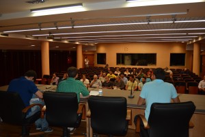 Reunión ciudadana en el Pabellón Fundación ONCE.