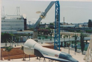 Transbordador Espacial Hermes y satélite Hispasat.